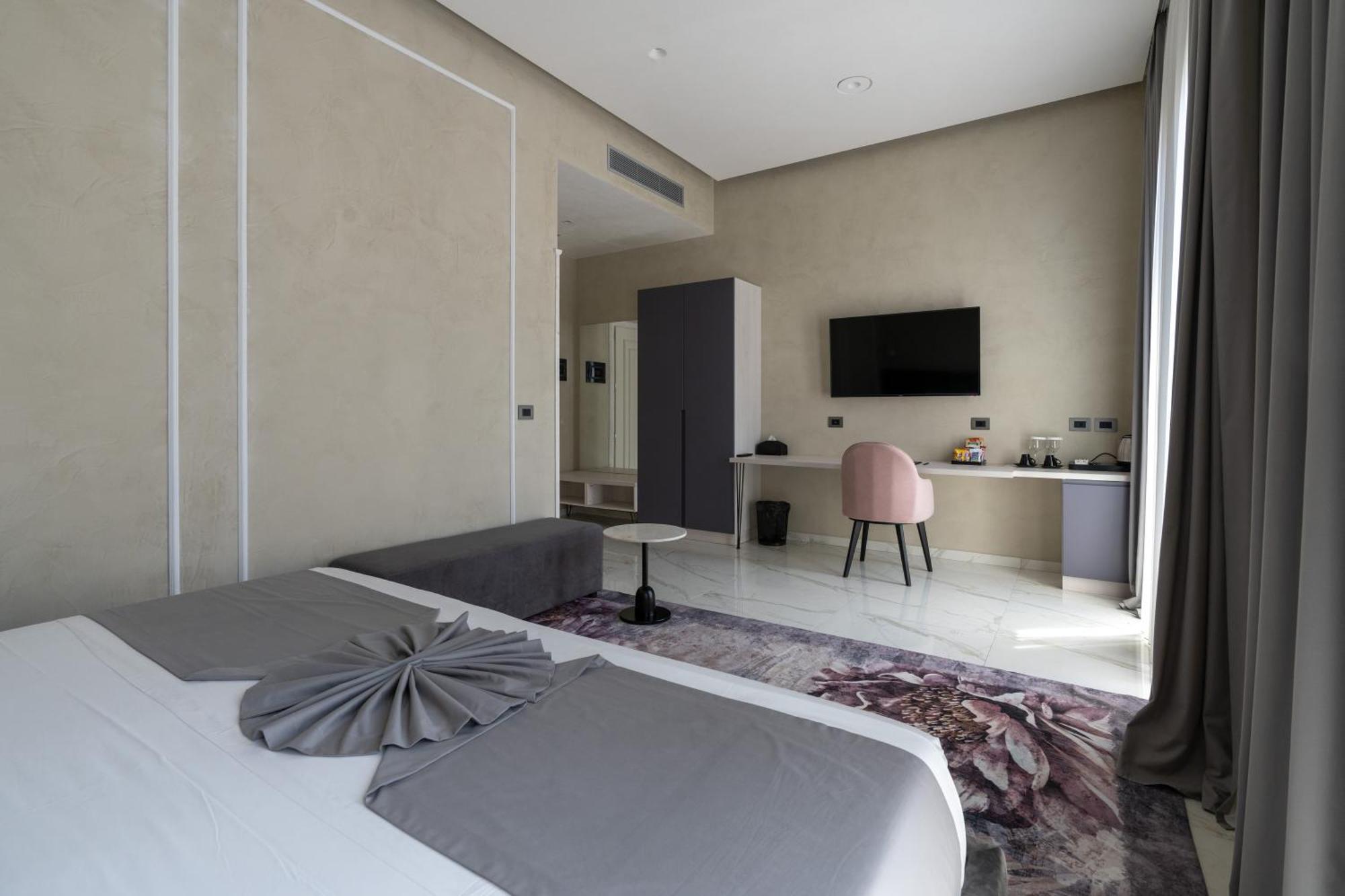 Hotel Plaza 베라트 외부 사진