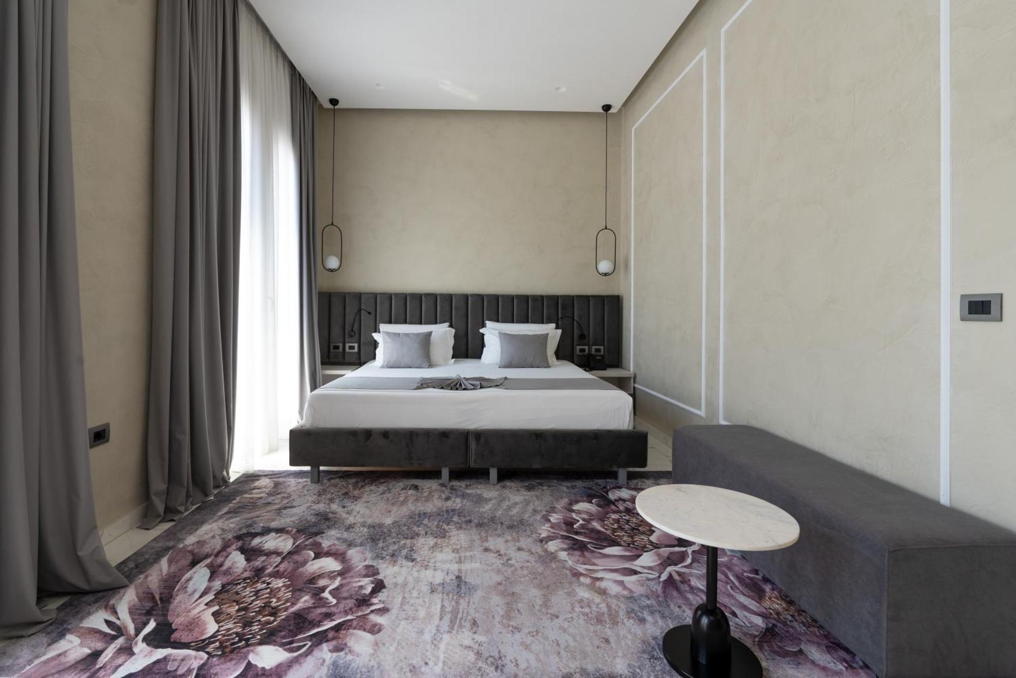 Hotel Plaza 베라트 외부 사진