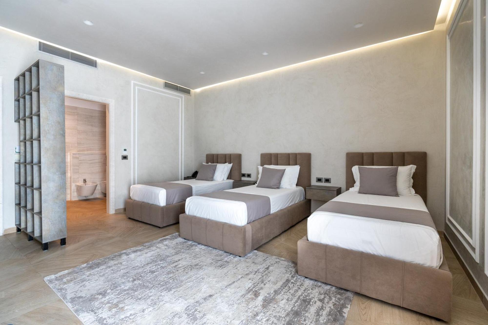 Hotel Plaza 베라트 외부 사진