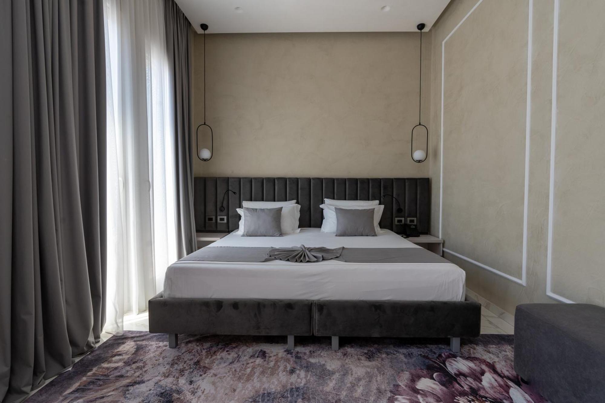 Hotel Plaza 베라트 외부 사진