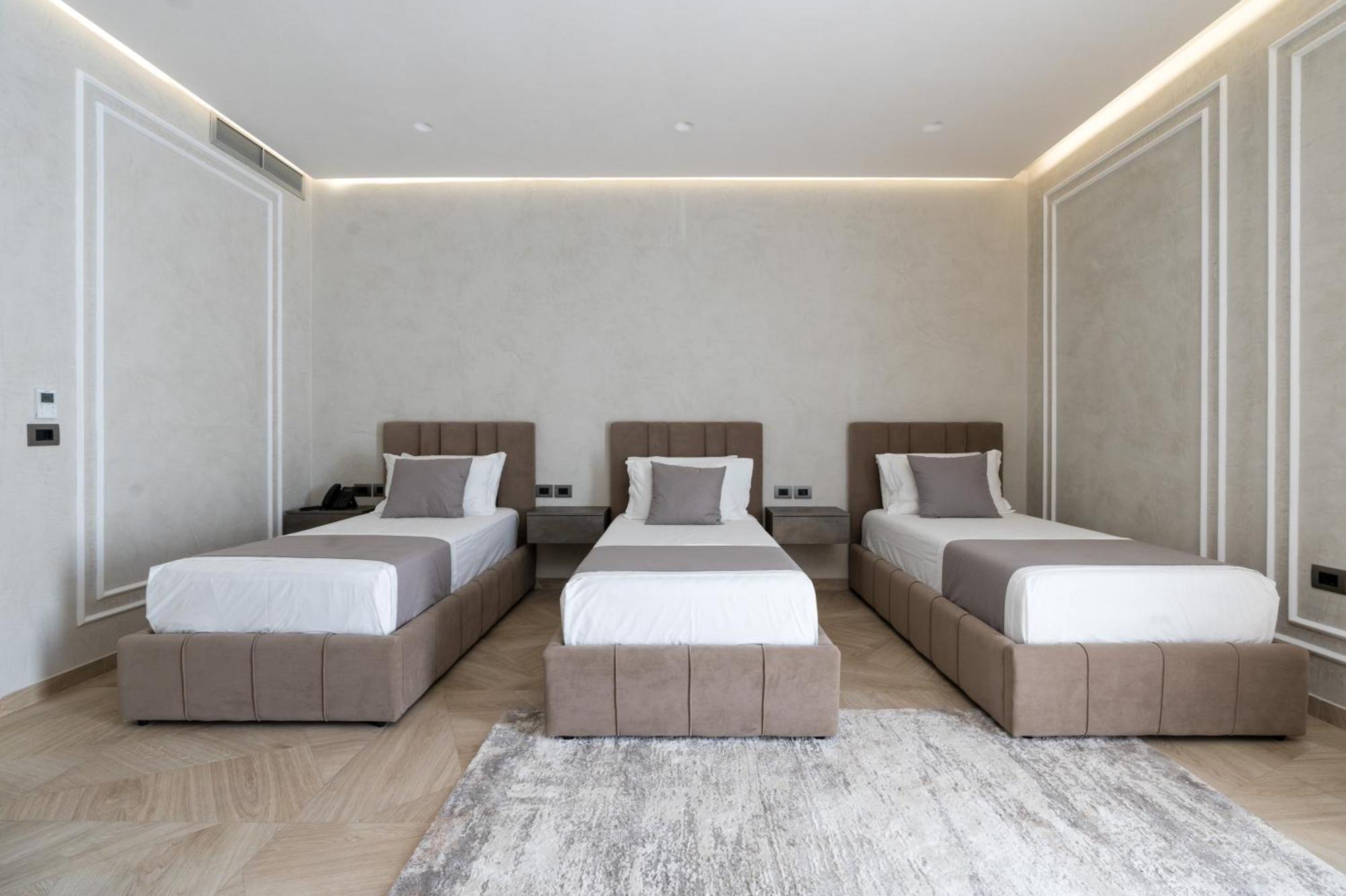 Hotel Plaza 베라트 외부 사진