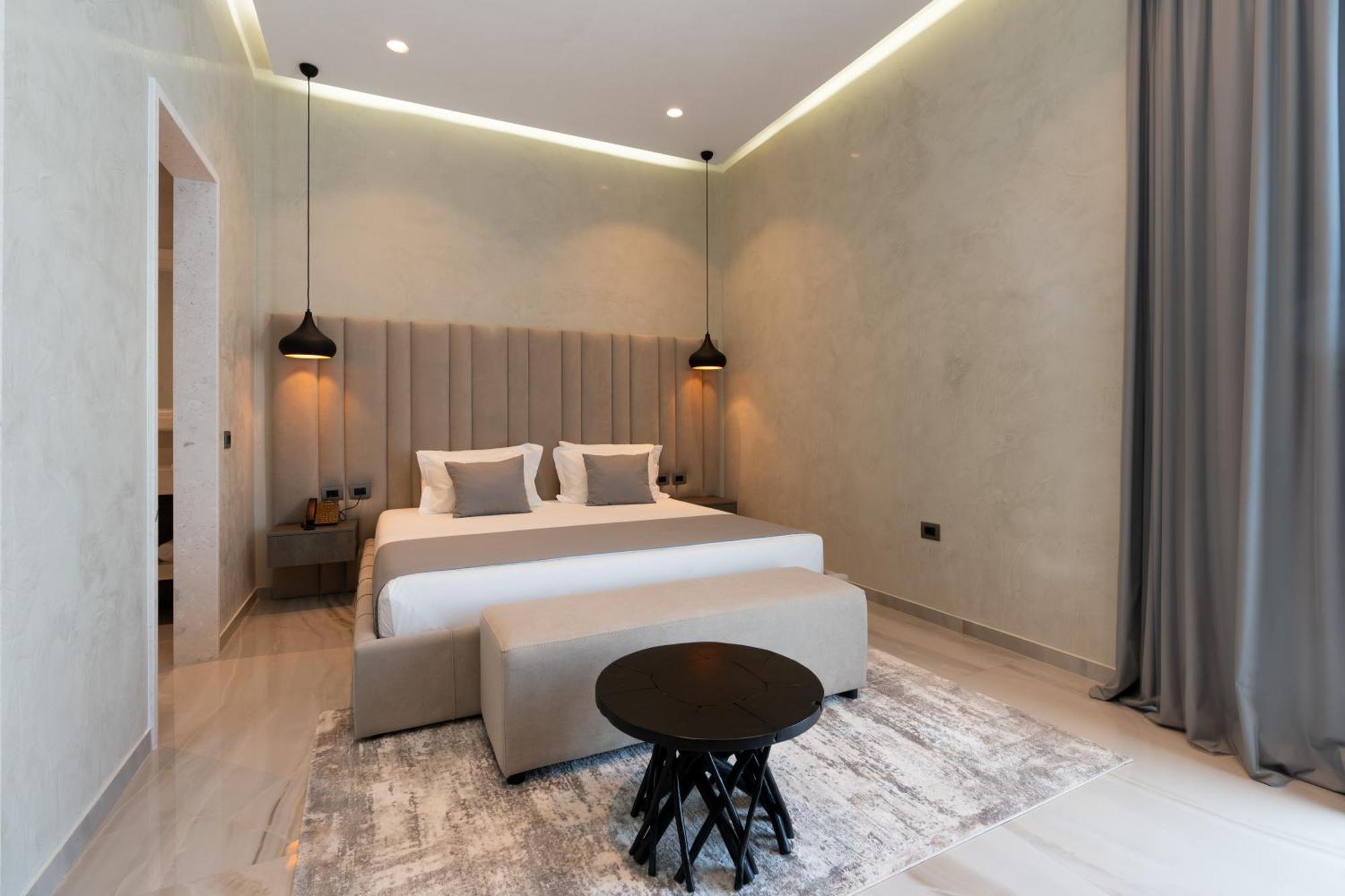 Hotel Plaza 베라트 외부 사진