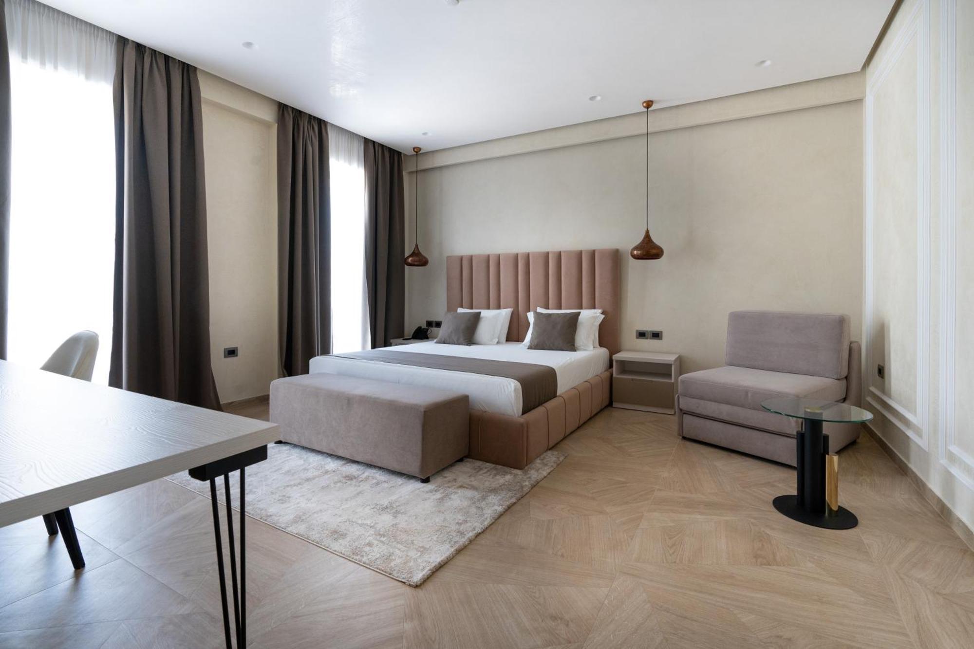 Hotel Plaza 베라트 외부 사진
