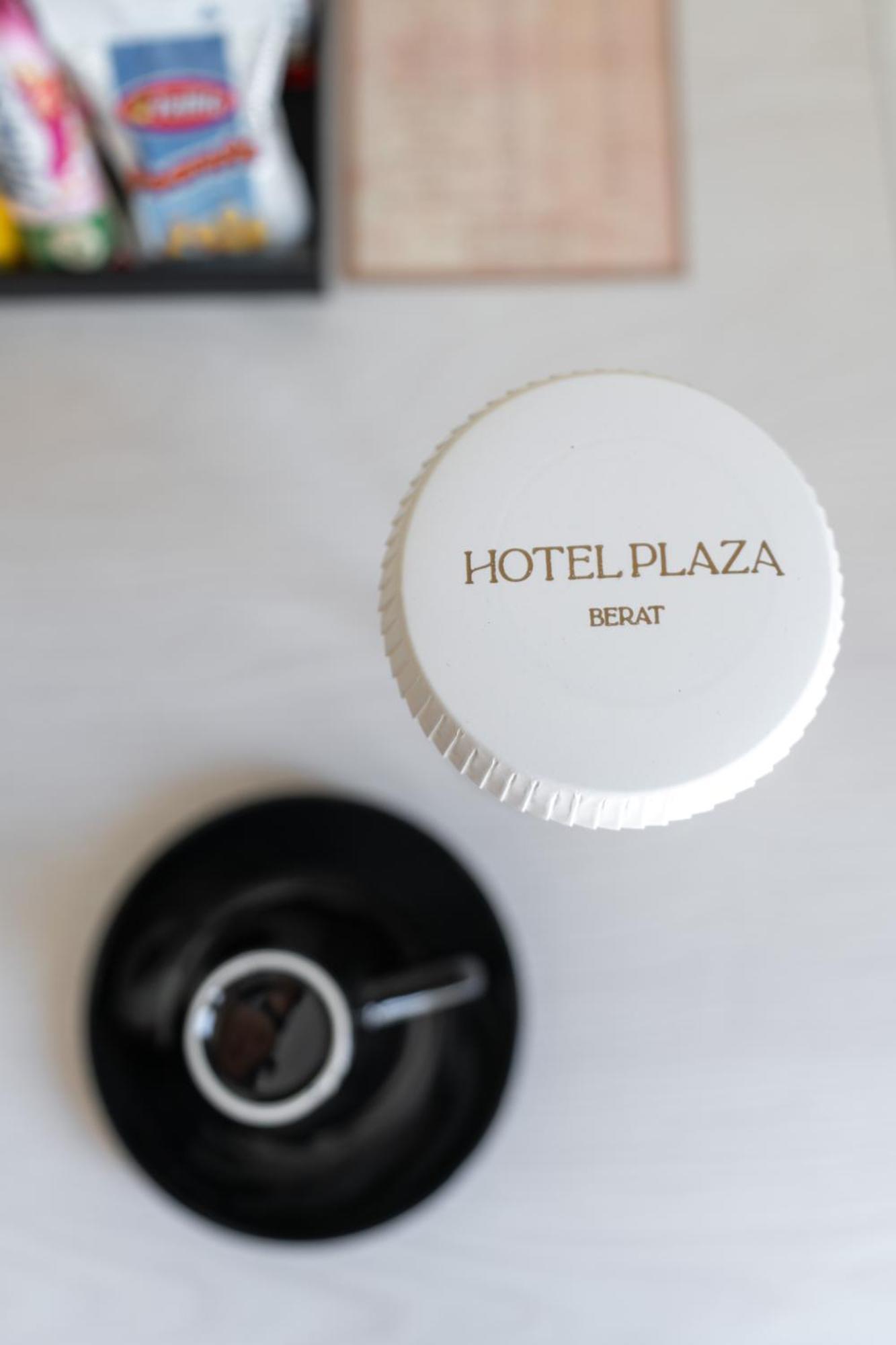 Hotel Plaza 베라트 외부 사진